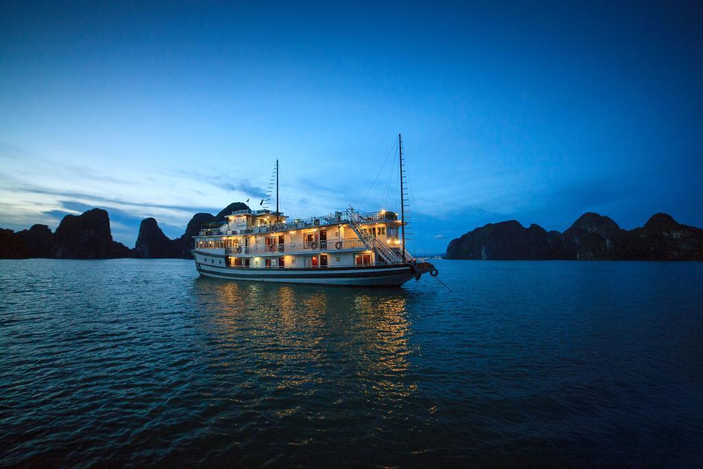 Rosa Boutique Cruise Hotel Ha Long Exterior foto